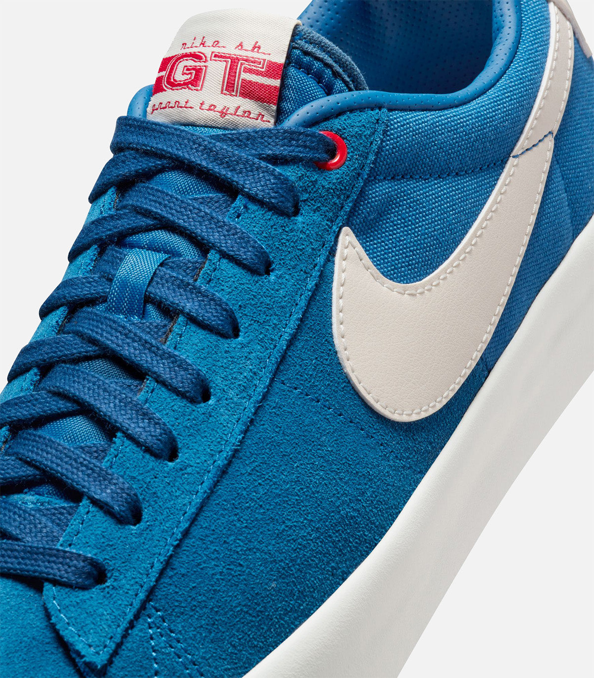 Nike SB Zoom Blazer Low Pro GT
