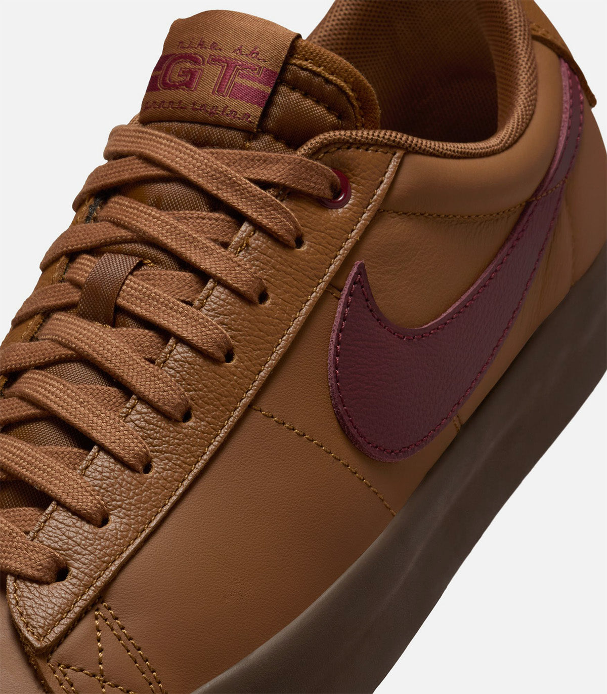 Nike SB Blazer Low Pro GT