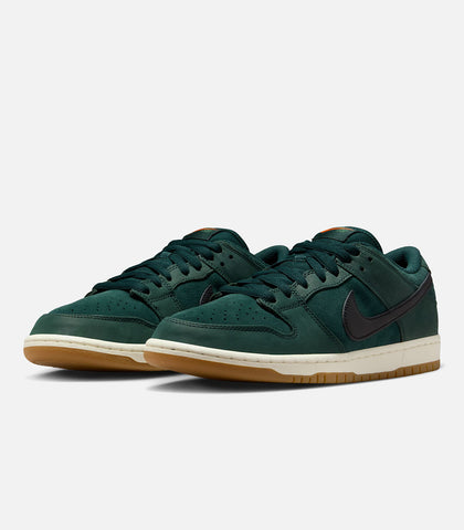 Nike SB Dunk Low Pro