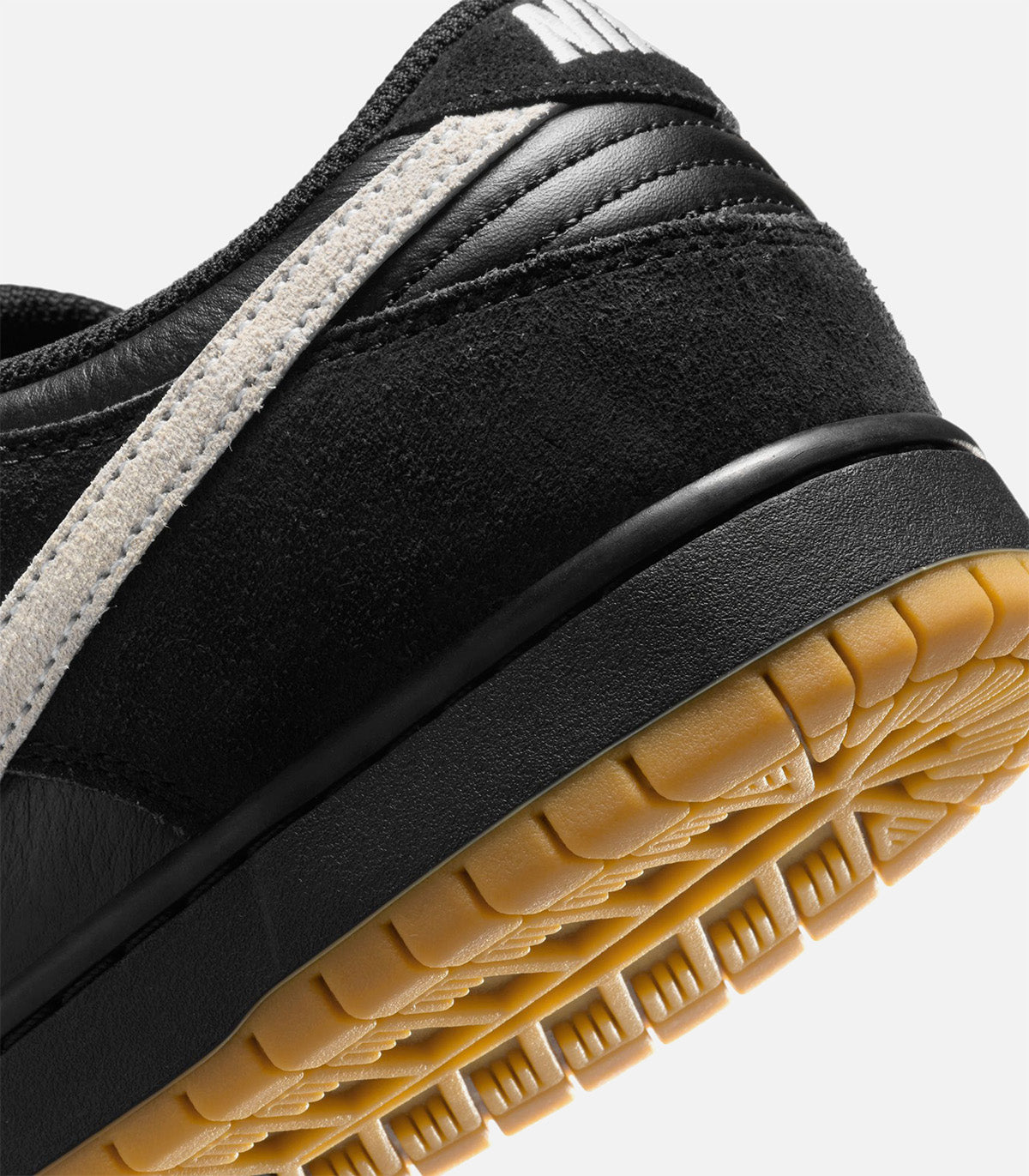 Nike SB Dunk Low Pro