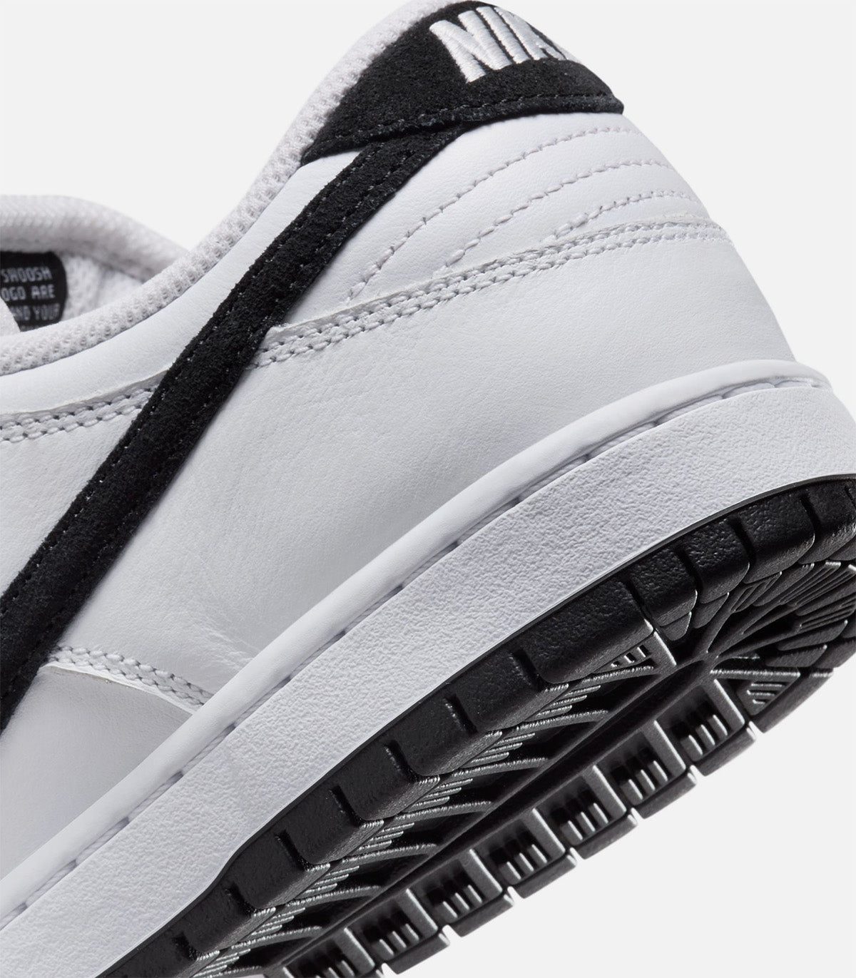 Nike SB Dunk Low Pro