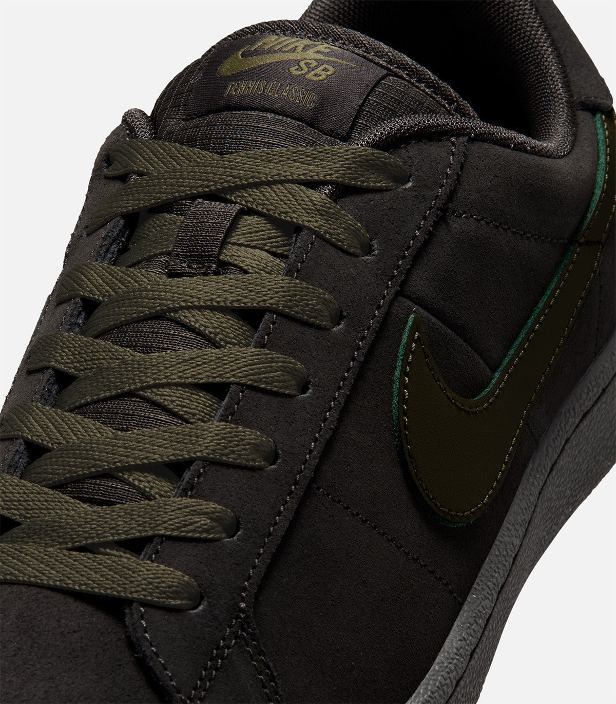 Nike SB Zoom Tennis Classic