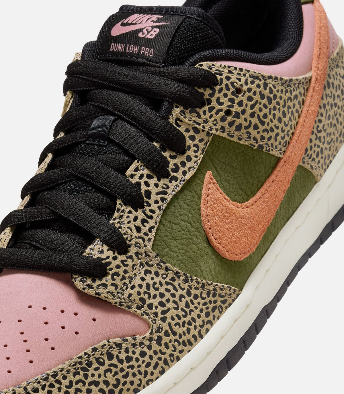 Nike SB Dunk Low Pro