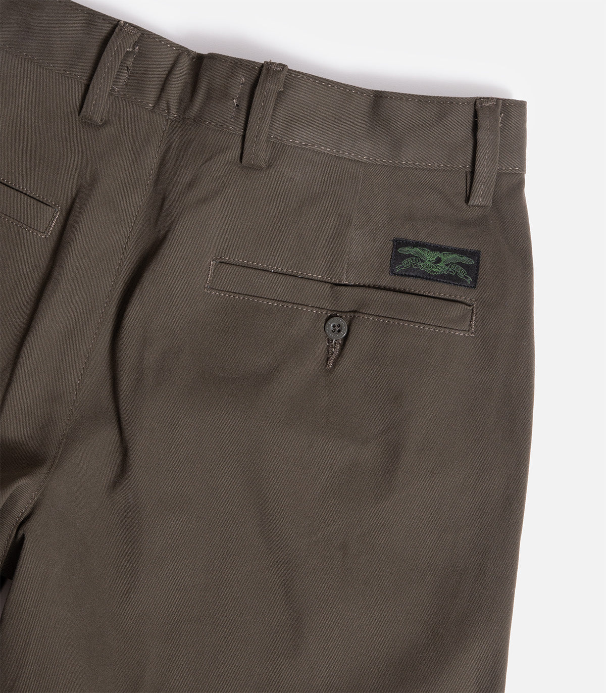 Antihero Hecho Por Skate Shorts