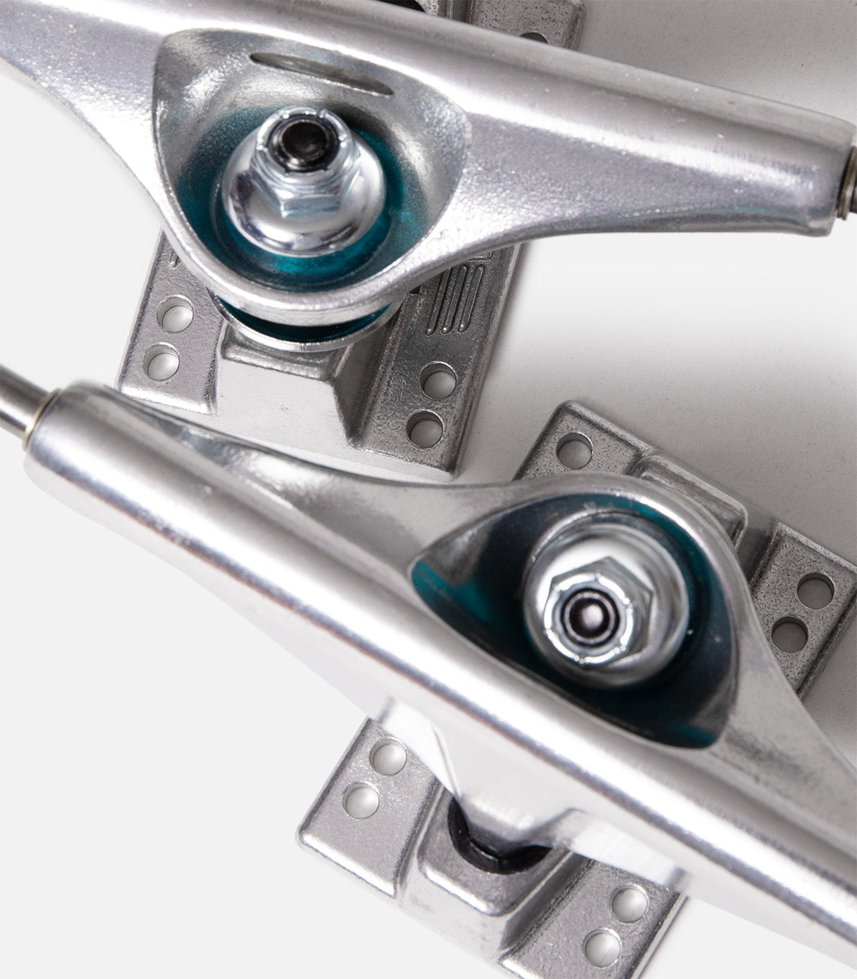 Venture V8 Polished Trucks