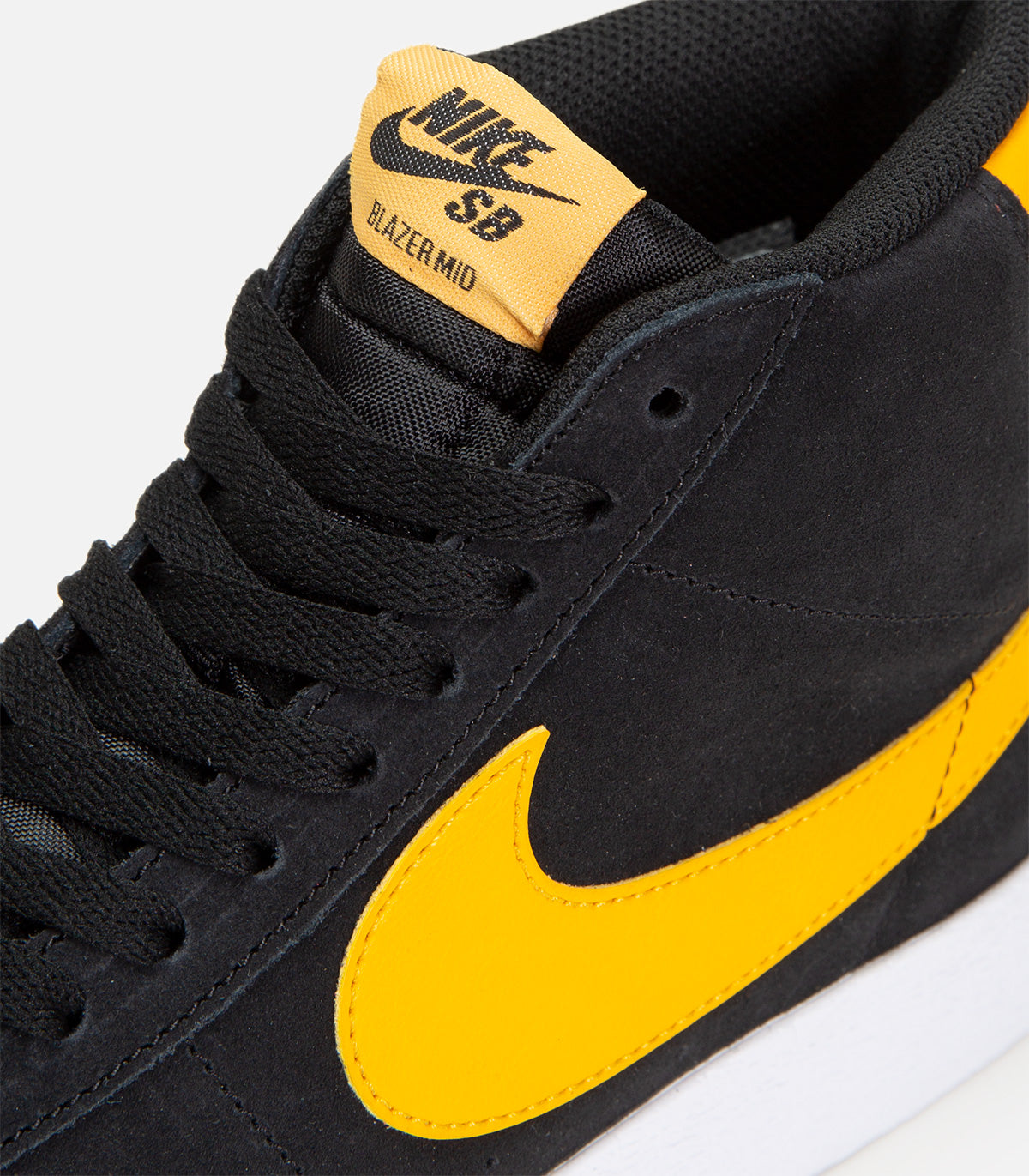 Nike SB Zoom Blazer Mid
